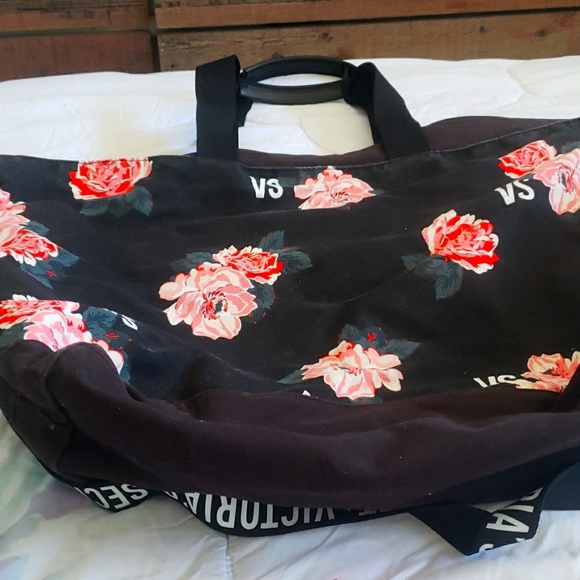 Victoria's Secret Travel Bag - Picture 1 of 12